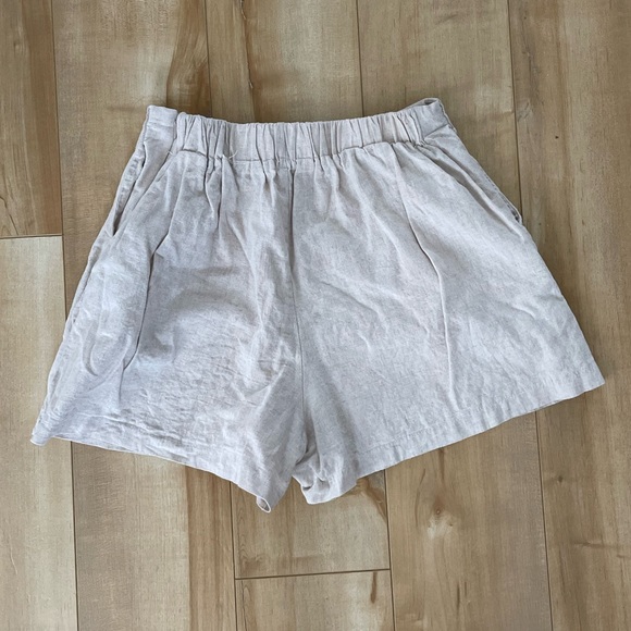 Linen Shorts - Picture 2 of 2